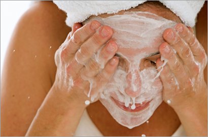 Setahun Tak Cuci Muka Pakai Sabun, Kondisi Wajah Wanita Ini Mengejutkan