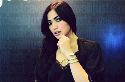 Beri Kado Cantik Untuk Nia Ramadhani Usai Lahiran, Jedar Dipuji Sopan Gara-Gara Ini