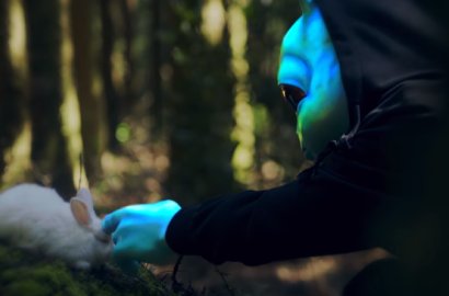 Alien Muncul di Teaser MV 'Signal' Twice, Seram atau Malah Imut?