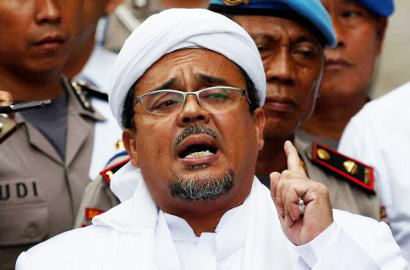 Habib Rizieq Dikabarkan Kembali ke Arab Saudi, Polisi Periksa Sang Istri