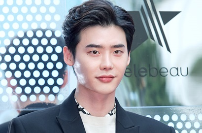 Cerianya Lee Jong Suk Pamer Syuting 'While You Were Sleeping' Bareng Aktor 'Pinocchio'