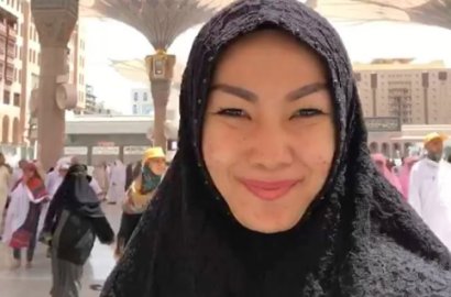 Kecewa dengan Jasa Travel Umrah, Alasan Kalina Oktarani Pilih Posting di Medsos