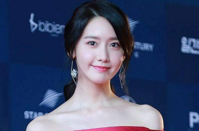 Wawancara di Hong Kong, Yoona Tampil Super Elegan di Foto Ini