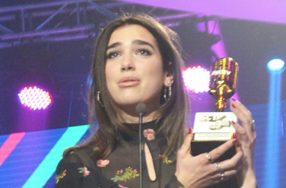 Tampil di SCTV Music Awards 2017, Dua Lipa Raih Penghargaan Khusus