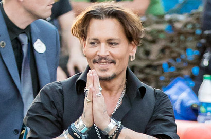 Johnny Depp Sempat Tolak Skenario 'Pirates of the Caribbean 5', Kenapa?