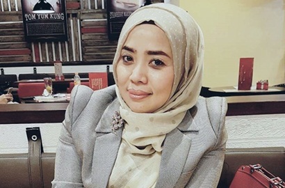 Suami Baru Diterpa Gosip Punya Istri, Ini Alasan Muzdalifah Mantap Menikah