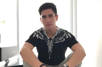 Rumah Baru 3 Tingkat Milik Verrell Bramasta Habiskan Dana Miliaran Rupiah?