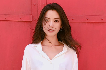 Punya Bodi Bak Barbie, Kaki Jenjang Nana After School Sukses Bikin Cewek Iri