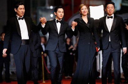 Sutradara Terkena Skandal, 'Merciless' Siwan Tetap Didukung dan Memukau di Cannes