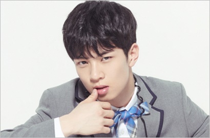 Orangtua Trainee Ini Dilarang Masuk ke 'Produce 101', Netter: Mnet Memang Kejam