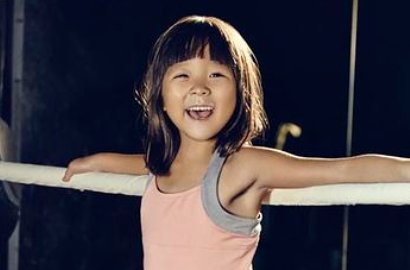 Masih Pakai Poni, Penampilan Baru Choo Sarang 'Superman Return' Bikin Pangling