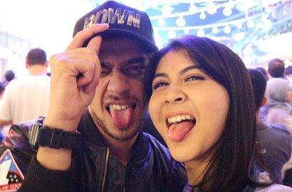 Dibully Karena Gaya Pacaran Kelewat Mesra, Ini Kata Keponakan Mona Ratuliu