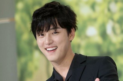 Jadi Idol Lewat 'The Best Hit', Yoon Shi Yoon Bakal Tampil di 'Music Bank'