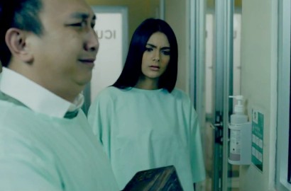 Ritual Panggil Arwah, Amanda Rawles cs Kena Karma di Trailer Film 'Jailangkung'