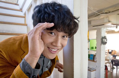 Cha Tae Hyun Curhat Pengalaman Jadi Asisten Sutradara di 'The Best Hit'