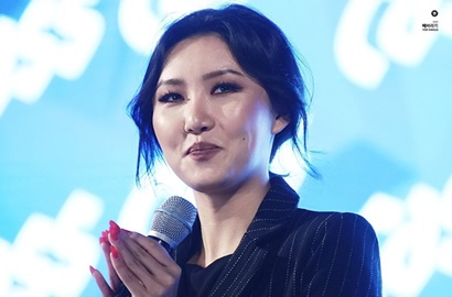Paling Seksi di Mamamoo, Foto Ini Malah Bikin Hwasa Dinyinyiri Netter