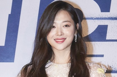 Disindir Lemot Oleh Aktor Senior, Foto Baru Sulli Jadi Sorotan Gara-Gara Ini