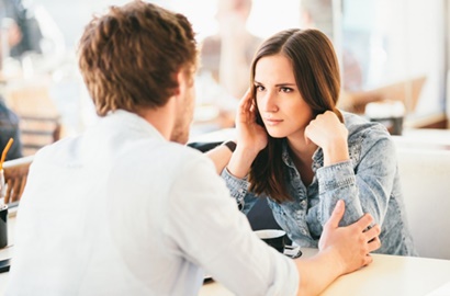 Cewek Harus Baca! 6 Hal yang Kamu Anggap Baik dan So Sweet Ini Nggak Boleh Dilakukan Demi Cinta
