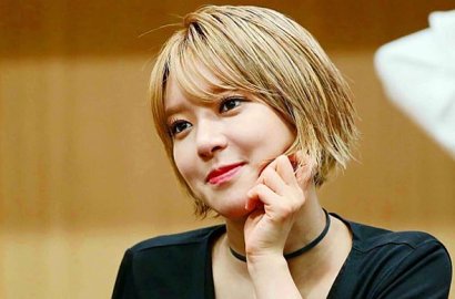Muncul Perdana Usai Hiatus, Choa Umbar Pundak Mulus Bareng AOA