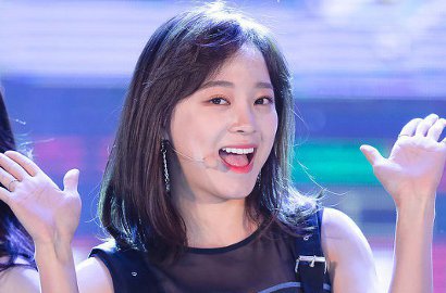 Kim Sejeong Debut Akting Sebagai Pemeran Utama 'School 2017', Netter Pasrah