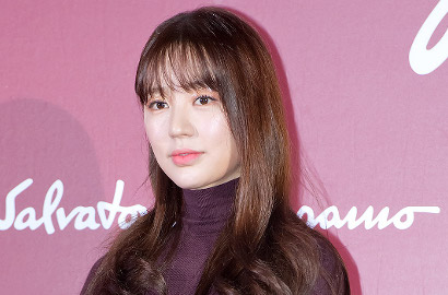 Unggah Foto Cantik Ini, Penampilan Baru Yoon Eun Hye Dijamin Bikin Pangling