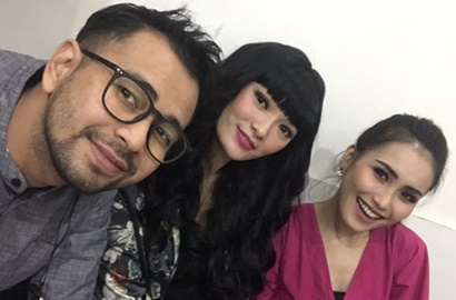 Buset, Raffi Ahmad Ketahuan Live IG Pakai Akun Milik Ayu Ting Ting?