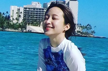 Pamer Foto Surfing di Hawaii, Hani EXID Dipuji Habis-Habisan
