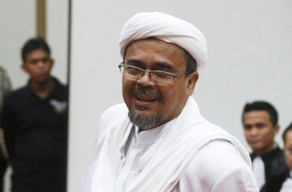 Tak Kunjung Pulang untuk Hadapi Kasus Hukum, Kapolda Metro Sebut Habib Rizieq Takut