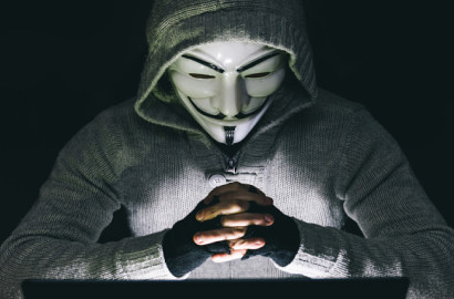 Buru Anonymous Penyebar 'Baladacintarizieq', Polisi Bakal Minta Bantuan FBI