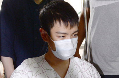 Jelaskan Alasan T.O.P Pindah RS, YG Minta Maaf Buat Pasien Lain Terganggu