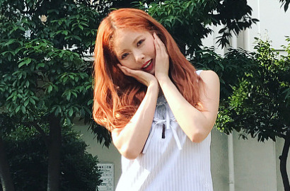Pose Cantik di Jalanan Jepang, HyunA Dibilang Gendutan