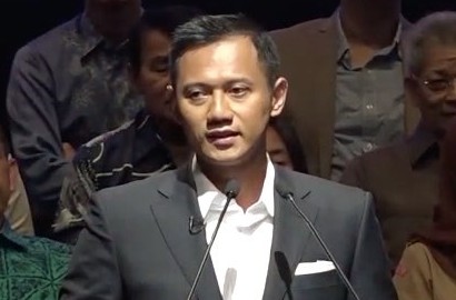 Bawa Tas Bertuliskan Ini, Agus Yudhyono Beri Kode Maju Pilpres?