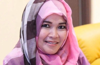 Ikut Berduka Julia Perez Meninggal, Ibu Ayu Ting Ting Dihujat Gara-Gara Ini