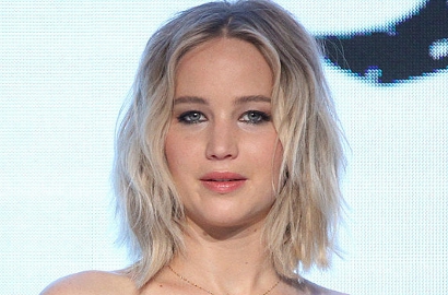 Pesawat Pribadi Alami Kerusakan Mesin, Jennifer Lawrence Nyaris Tewas