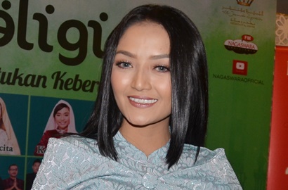 Duet Bareng Zaskia Gotik di Daur Ulang 'Tobat Maksiat' Wali, Ini Kata Siti Badriah