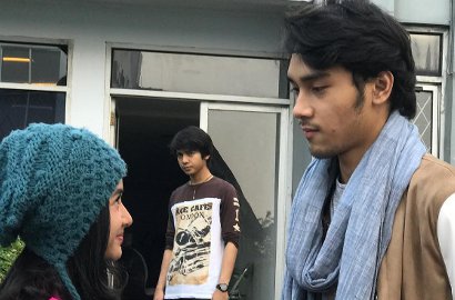 'Roman Picisan' Gandeng Achmad Megantara, Jadi Orang Ketiga?