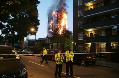 Kebakaran Apartemen London, Warga Selamat Berkat Muslim Bangun Sahur