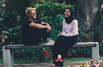 Rayakan 4 Tahun Pernikahan, Manisnya Kejutan Ricky Harun untuk Istri