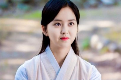 Ikut Seleksi Putri Mahkota di 'Ruler', Penampilan Anggun Kim So Hyun Bikin Terpukau