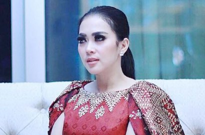 Syahrini Bocorkan Punya Pacar, Pilih Putus Karena Beda Agama