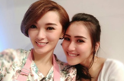 Jadi Bintang Tamu 'Jupe Takkan Terganti', Ayu Ting Ting-Zaskia Gotik Dicibir Salah Kostum