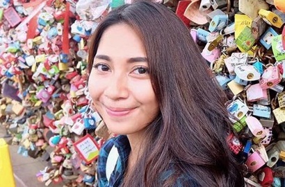 Pamer Foto Cantik Ini, Dinda Kirana Ramai Didoakan Segera Berhijab