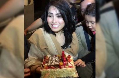 Sedih Saat Ultah, Ayu Ting Ting Diam-Diam Kecewa Nagita Terus Tempel Ketat Raffi?