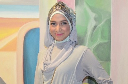 Hapus Semua Foto di Instagram, Ada Apa dengan Nina Zatulini?