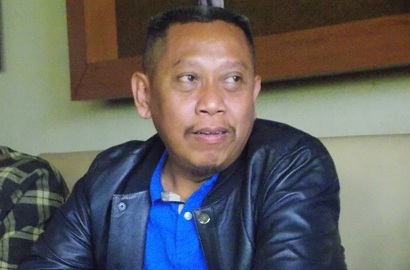 Rayu Cewek Hingga Kepergok Anaknya yang Polisi, Begini Ekspresi Tukul Arwana