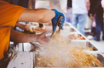 Temukan Ular di Mangkuk Mie, Kisah Pelanggan di Tiongkok Ini Viral di Medsos