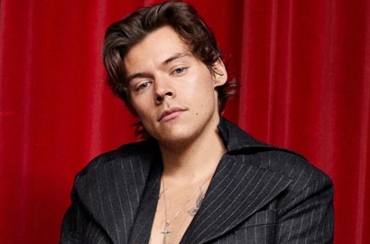 Ayah Tiri Meninggal Dunia Akibat Kanker,  Harry Styles Merasa Hancur