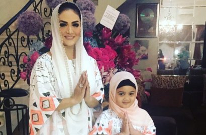 Krisdayanti Terharu Amora Pakai Hijab dan Mau Sholad Ied
