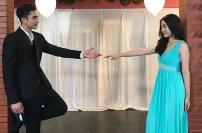 Temani Verrell Ajari Adik, Baju Renang Natasha Wilona Dipuji Sopan