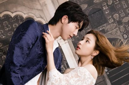 Nam Joo Hyuk Sembunyi Sambil Peluk Shin Se Kyung di 'Bride of the Water God', Kenapa?